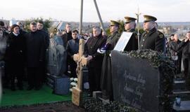 Bronislovas Lubys palaidotas Plungės kapinėse