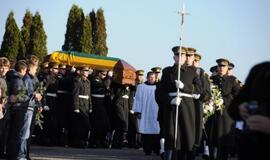 Bronislovas Lubys palaidotas Plungės kapinėse