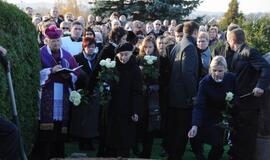 Bronislovas Lubys palaidotas Plungės kapinėse