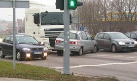 Šilutės plente automobilis taranavo vilkiką