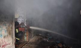 Gaisras apleistame pastate Šaulių g. 23A