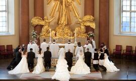 Rusų pora nusprendė išsiskirti magiškų vienuoliktukų dieną