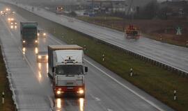 Kelių dangos ateinančią naktį ir rytą bus slidžios