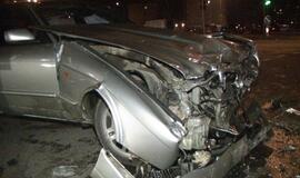 Vilkikas taranavo "Jaguar"