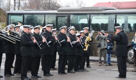 Smiltynėje atidengtas paminklas "Albatrosas"