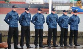 Smiltynėje atidengtas paminklas "Albatrosas"