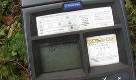 Automobilis nuvertė stovos skaitiklį