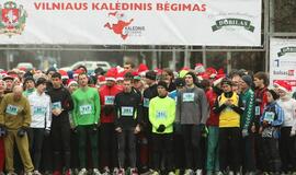 Vilniuje startavo Kalėdinis bėgimas