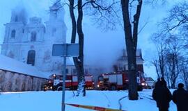 Dega Tytuvėnų bažnyčia ir vienuolynas