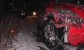 Girtam vairuotojui sutrukdė stovintys automobiliai