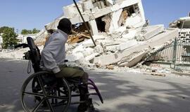 Haitis mini antrąsias 220 000 gyvybių nusinešusio žemės drebėjimo metines
