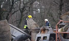 Smiltynėje iškeltas po betono blokais žuvęs žmogus