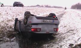 Avarija apsnigtoje automagistralėje