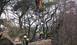 Smiltynėje iškeltas po betono blokais žuvęs žmogus