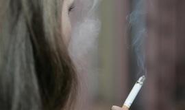 Rūkančių motinų vaikų arterijos pradeda siaurėti labai anksti