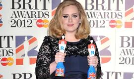 Atlikėja Adele triumfavo Britų muzikos apdovanojimų ceremonijoje