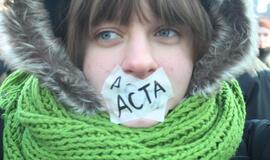 Ministras mano, kad Lietuva greičiausiai paskubėjo pasirašyti ACTA sutartį