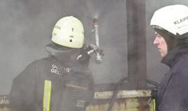 Ugniagesiai skubėjo į gaisrą Klaipėdos centre