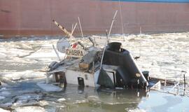 Uoste ties krantine nuskendo žemsiurbė