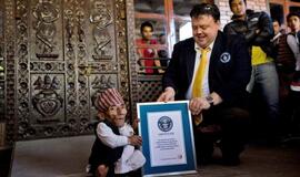 54,6 cm ūgio nepalietis - mažiausias žmogus pasaulyje