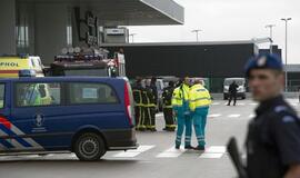 Policija sulaikė Amsterdamo oro uostą susprogdinti grasinusį vyrą