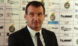 Csaba Laszlo: &quot;Su rinktinės štabu visus savaitgalius pašvęsime futbolui&quot;