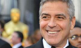 Georgui Clooney nerūpi, jei kas nors galvoja, kad jis yra gėjus