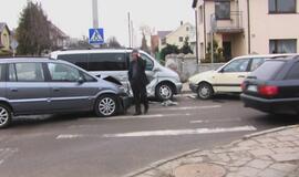 Skolintu mikroautobusu sudaužė naują pirkinį