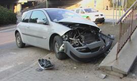 Merginai šventinę nuotaiką sugadino BMW