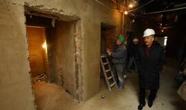 Teatro rūmus apžiūrėjo būrys klaipėdiečių