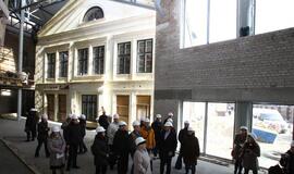 Teatro rūmus apžiūrėjo būrys klaipėdiečių