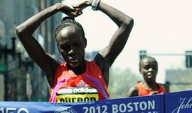 Bostono maratone triumfavo Kenijos atstovai