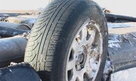 Su vasarinėmis padangomis - į griovį