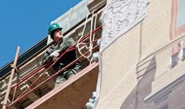 Puošiamas "Viktorijos" viešbučio fasadas