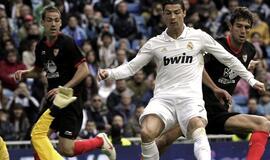 "Real" laimėjo 3:0, "FC Barcelona" - 7:0