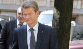 Rolandas Paksas ragina kurti naują Konstituciją, padėsiančią pagrindus &quot;Trečiajai Respublikai&quot;