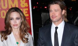Angelina Jolie padovanojo mylimajam sraigtasparnį