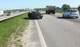 Plačiame Palangos kelyje - smūgis į užpakalį