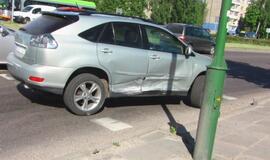 "Prabangi" avarija: "Lexus" prieš "Jaguar"
