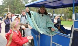 Neptūnas gintarą išdalino poilsiautojams