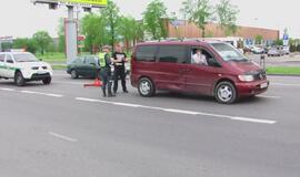 Taksisto epilepsijos priepuolis lėmė avariją