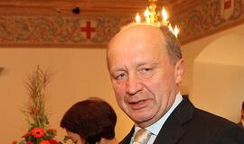 Premjeras nevertins mergaitės perdavimo L. Stankūnaitei, kol negaus informacijos apie jos būklę