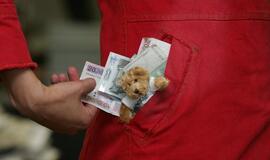 "Standard &amp; Poor's" padidino Latvijos skolinimosi reitingą