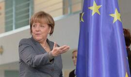 Angela Merkel: Vokietija neprivalo viena atsakyti už kitų euro zonos šalių skolas