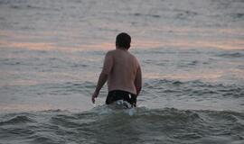 Jūros vanduo ties Klaipėda: švarus, bet šaltas