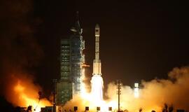 Kinija į kosminę laboratoriją pasiųs tris astronautus