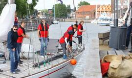 "Lietuva" išpaukia į didžiųjų burlaivių regatą