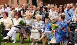 Klaipėdos universitete atidengta skulptūra "Polėkis"