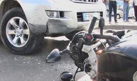 Nekaltas motociklininkas spruko iš avarijos vietos