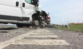 Partrenkta nėščioji, kovojama dėl jos kūdikio gyvybės